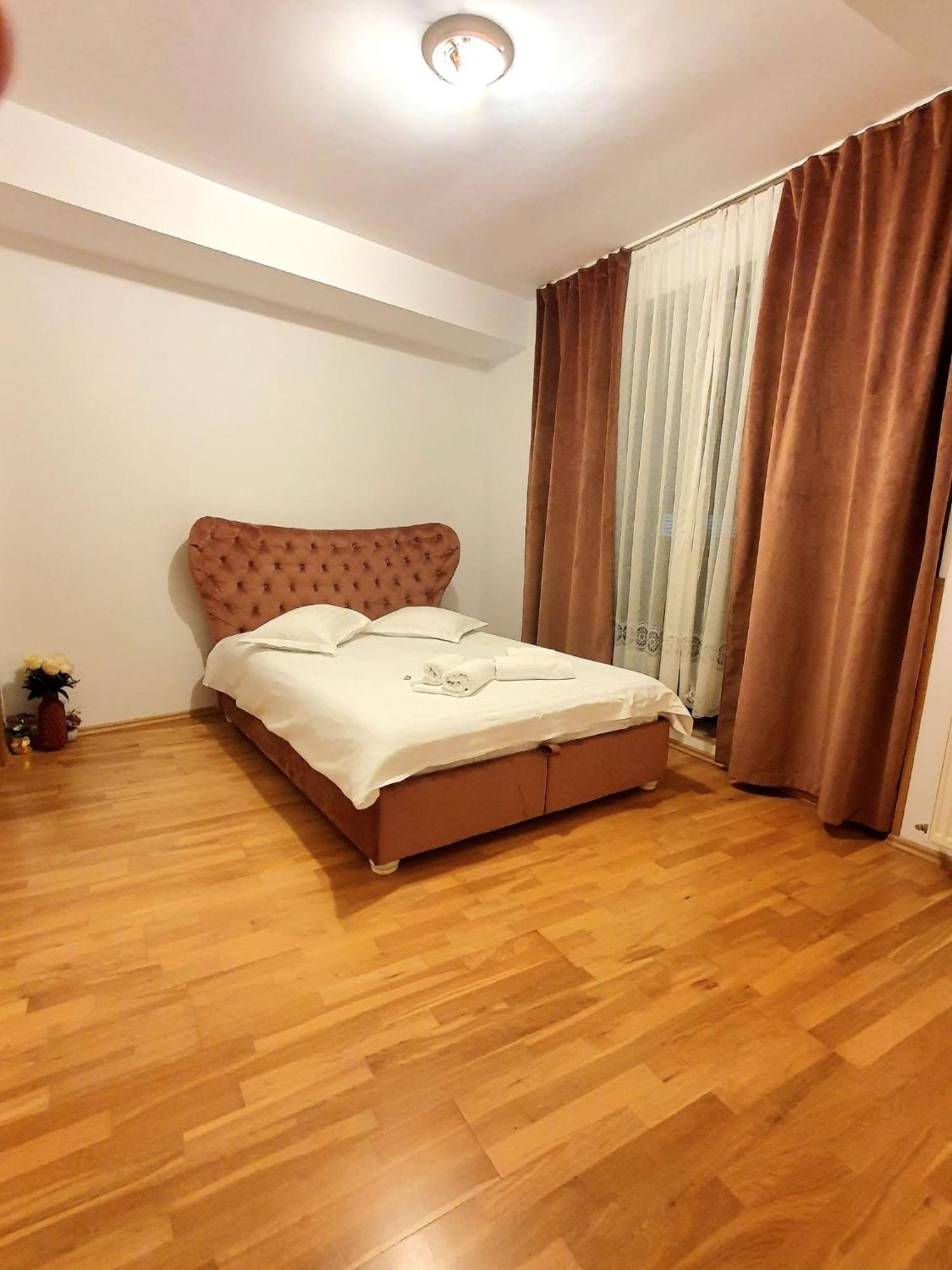 Centru Unirii Luxury Vip Apartament 2 Camere 98 Mp ! Parcare Subterana Privata Incalzita Iarna Si Climatizata Vara Doar Cu Rezervare In Limita Locurilor Disponibile ! Proprietate In Regim Hoteliep - Nu Are Bucatarie ! ブカレスト エクステリア 写真